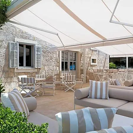 Heritage Kastelet 4*